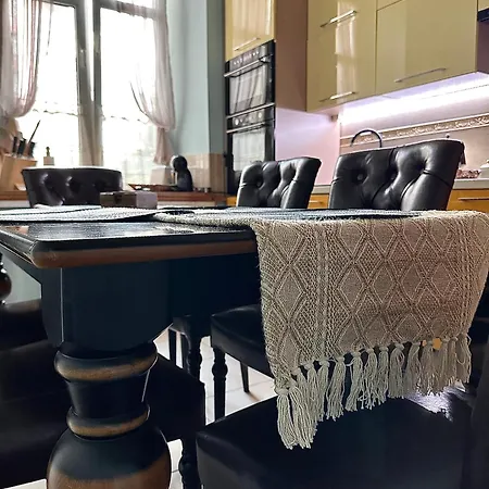 Exclusive Chmielna Street 95m2 アパート *
