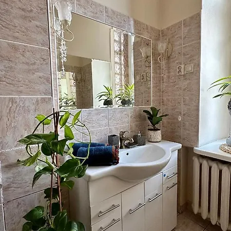 Exclusive Chmielna Street 95m2