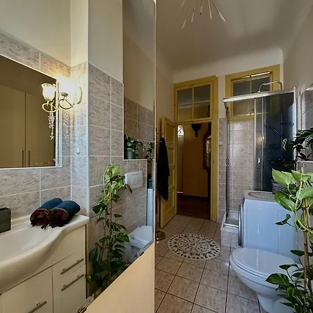 Exclusive Chmielna Street 95m2 Apartment Warsaw