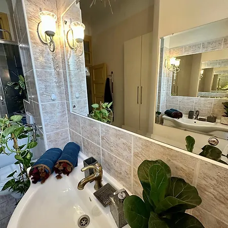 Apartment Exclusive Chmielna Street 95m2 *