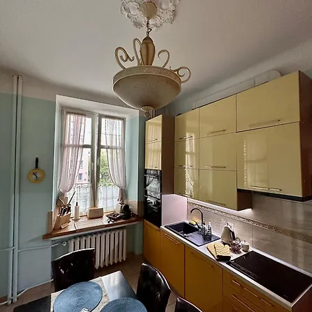 Exclusive Chmielna Street 95m2 Apartment