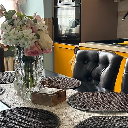 Exclusive Chmielna Street 95m2 * Warsaw